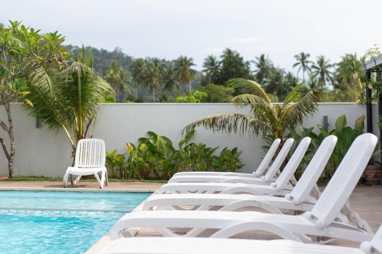 Riverra Inn Langkawi Kuah Eksteriør bilde